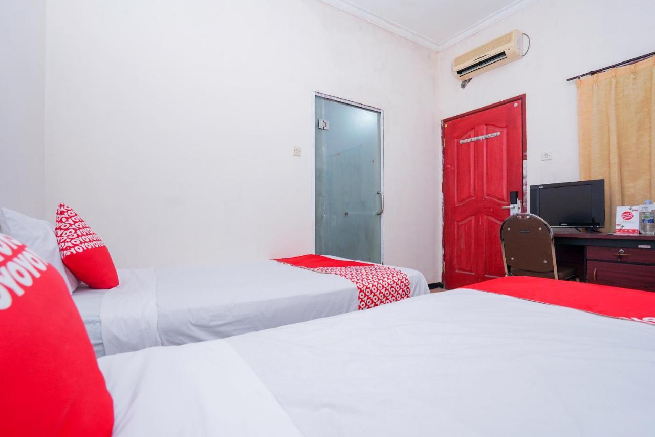 Collection O 1112 Comfitel Siwalankerto Aa4 Hotel Surabaya Buitenkant foto